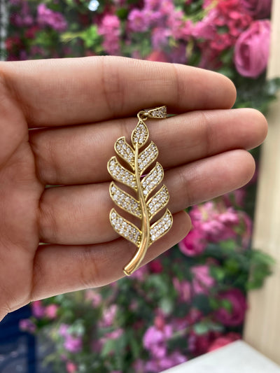 Leaf pendant