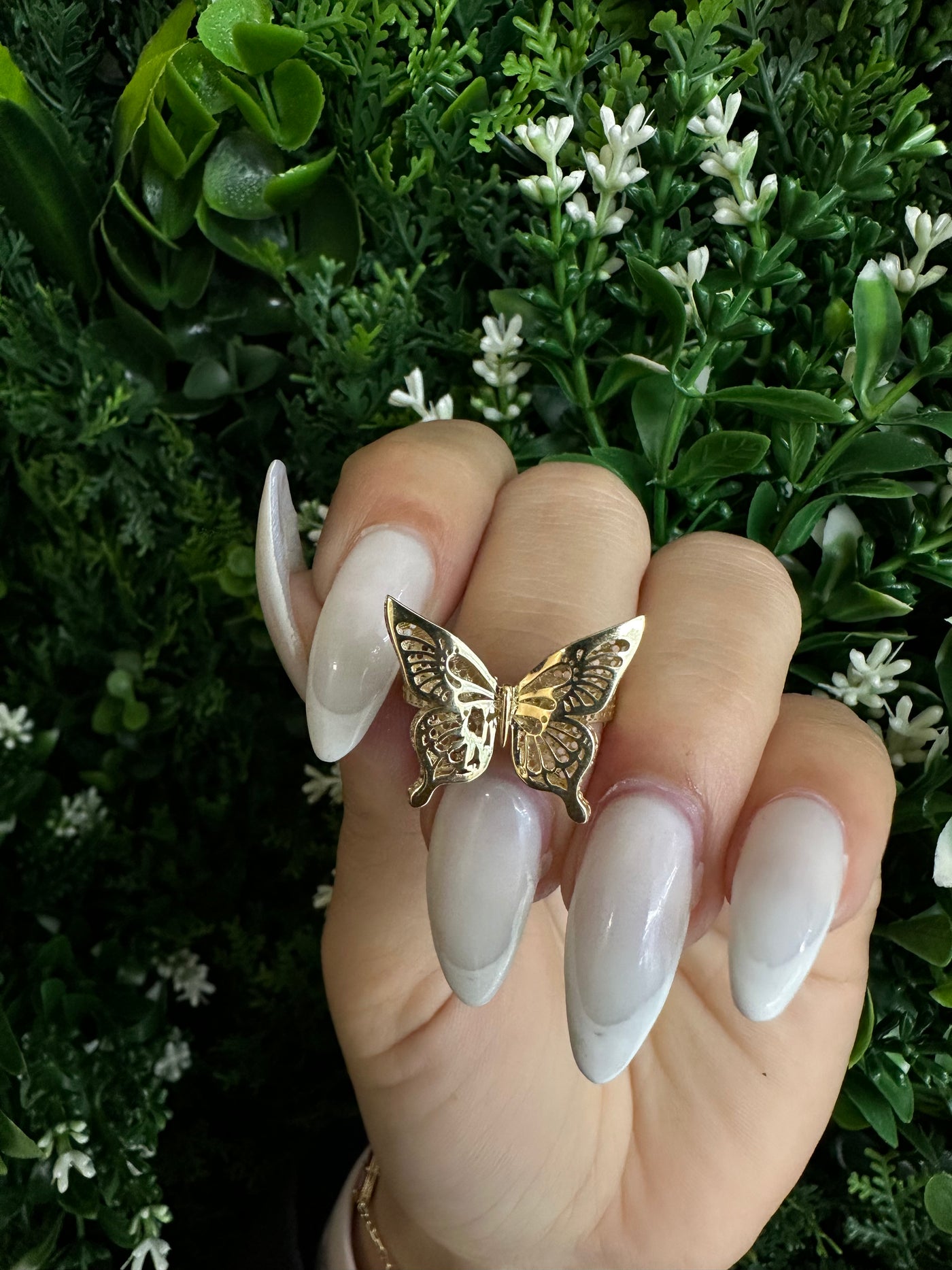 Butterfly ring