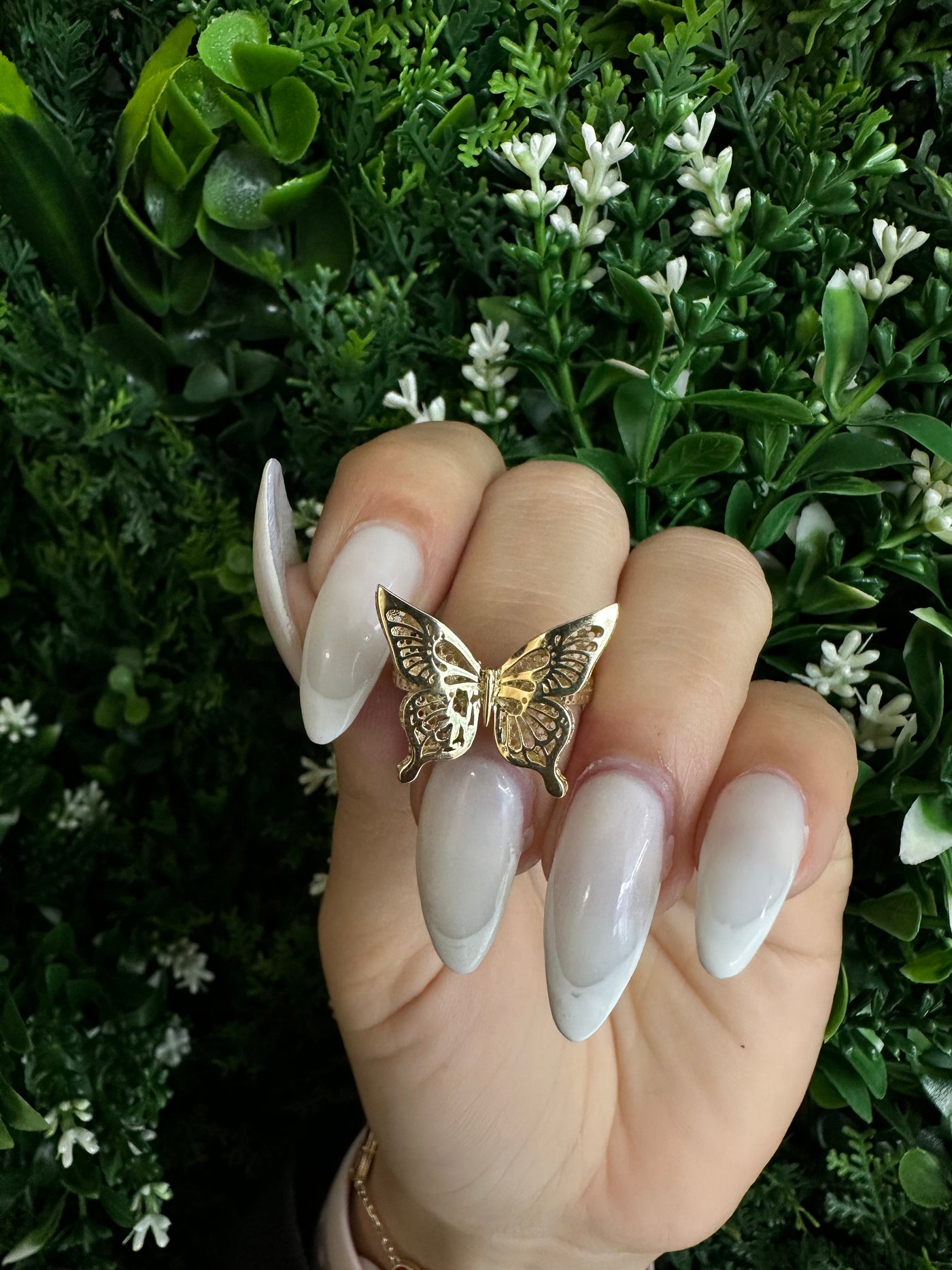 Butterfly ring