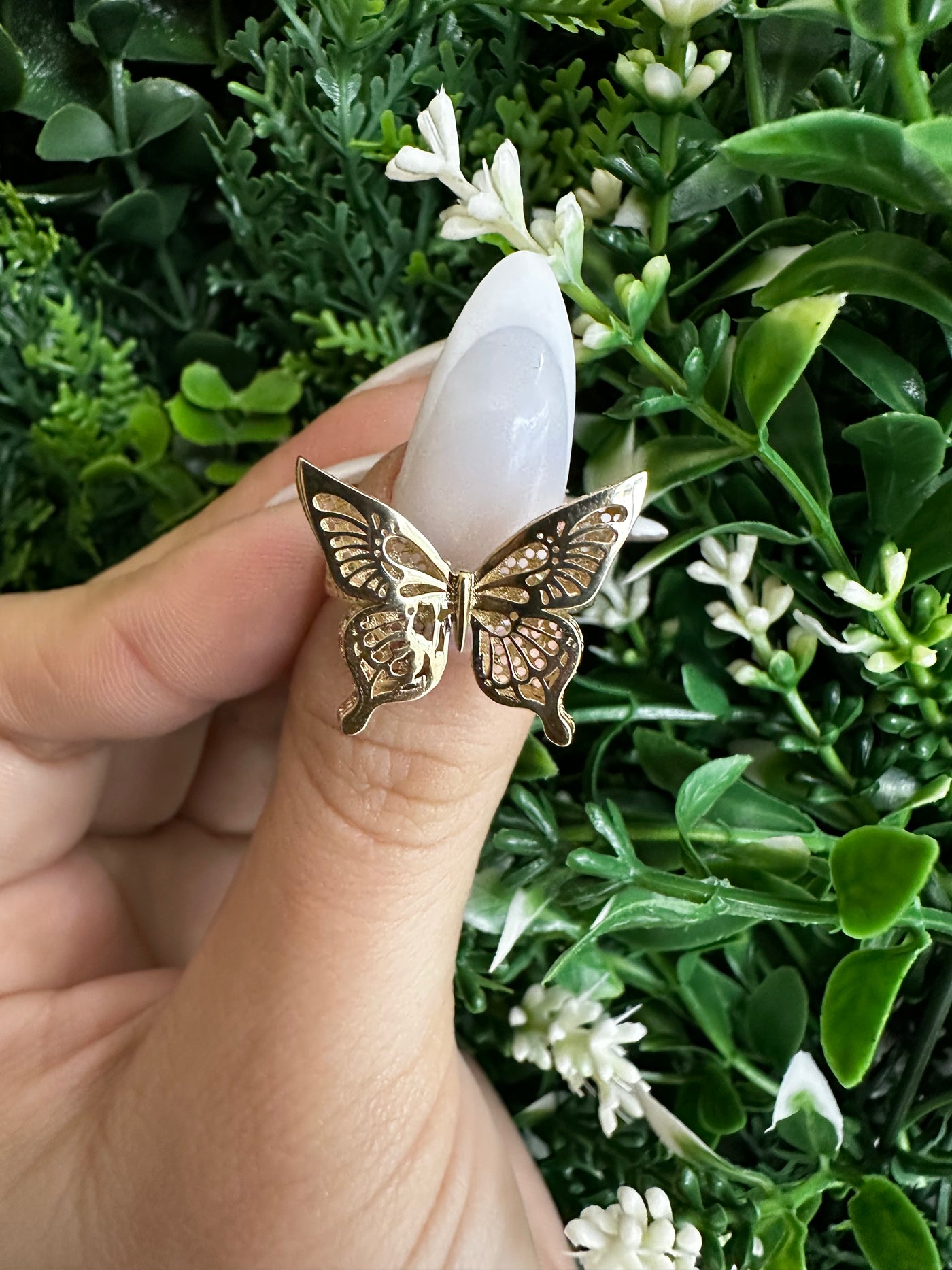 Butterfly ring